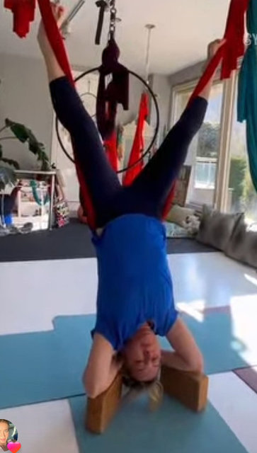 MELİSA MUTLU, PİLATES VE YOGA İLE ZİNDE KALIYOR
