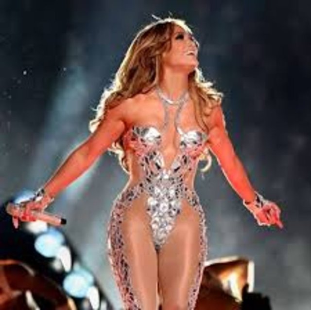 JENNIFER LOPEZ