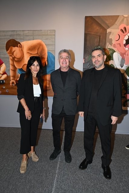 İŞ İNSANI SUZAN SABANCI, ALİ GÜRELİ VE DURSUN GÜNDOĞDU VIP DAVETTE SANAT TUTKUNU KONUKLARINI AĞIRLADI.
