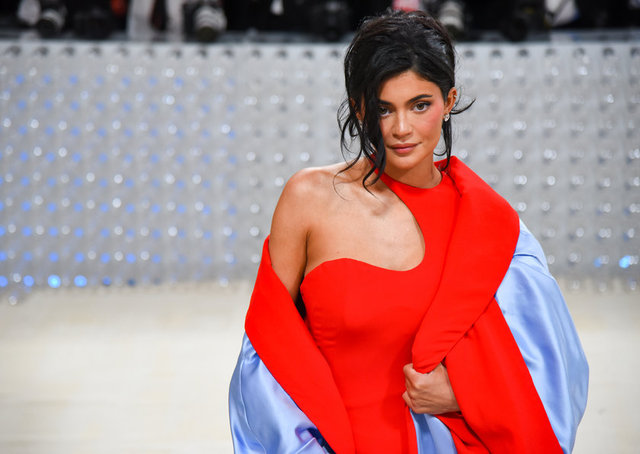KYLIE JENNER