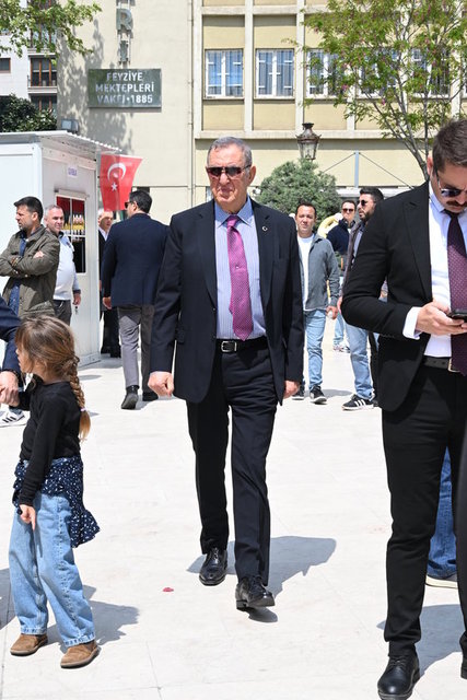 NEZİH ERDEM