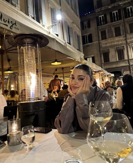 HANDE ERÇEL