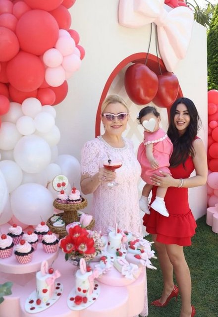 DEMET SABANCI ÇETİNDOĞAN, PIRIL, YASEMİN KOKULUDAĞ