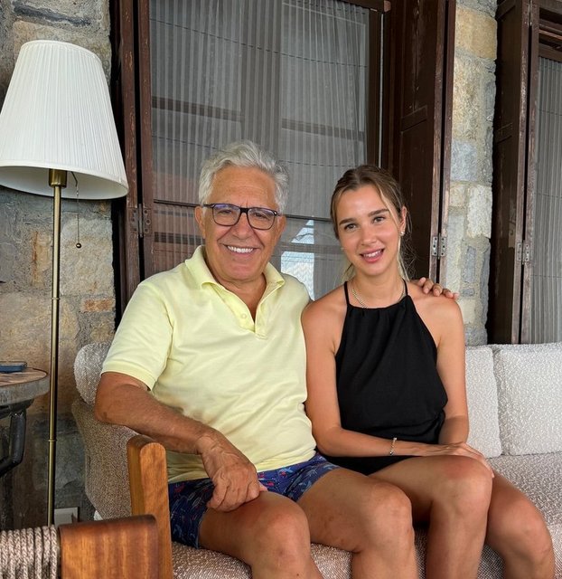 PINAR SABANCI, ZÜLFÜ LİVANELİ