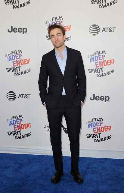 ROBERT PATTINSON
