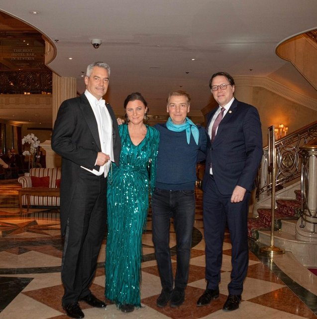 KARL-KATHARINA NEHAMMER, ATIL KUTOĞLU