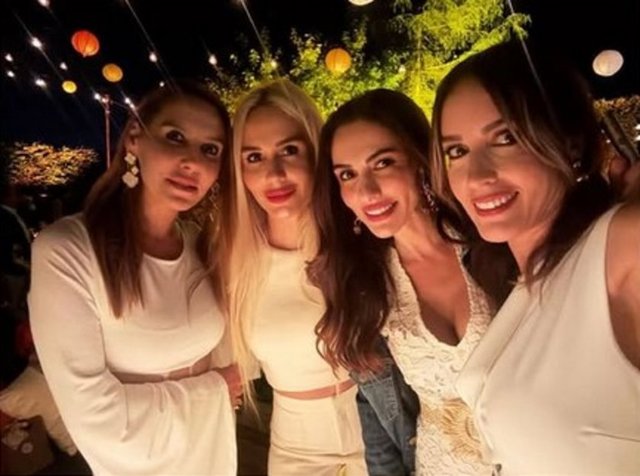 SANEM TEZMAN,SANEM TEZMAN, HANDE GAMGAM, FULYA ÖZKANCA, NAZLI ÇELİK