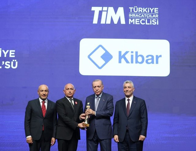 TİM BAŞKANI MUSTAFA GÜLTEPE, ALİ KİBAR, CUMHURBAŞKANI RECEP TAYYİP ERDOĞAN