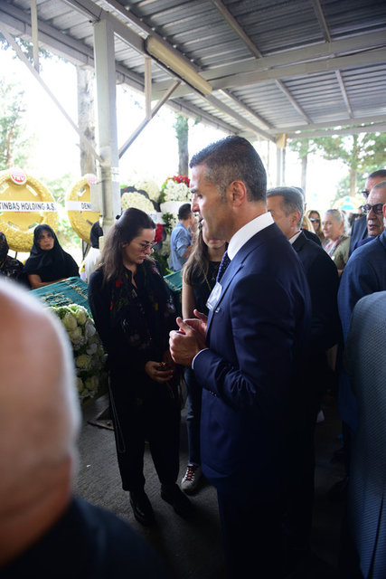 FATOŞ ALTINBAŞ'IN BOŞANDIĞI EŞİ İŞ İNSANI EMİR SARIGÜL, ESKİ KAYINPEDERİNİ SON YOLCULUĞUNA UĞURLADI. 
