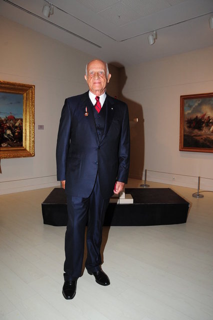 İNAN KIRAÇ