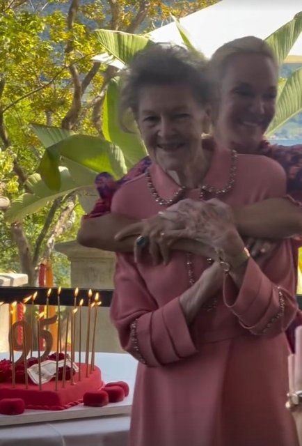 BETTINA, PIA MACHLER 