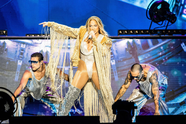 JENNIFER LOPEZ