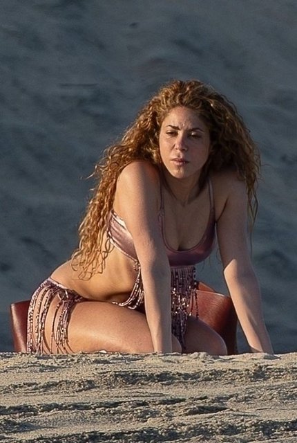 SHAKIRA