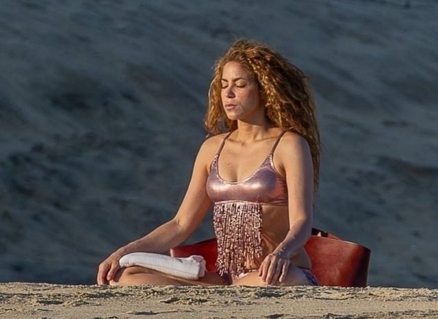 SHAKIRA