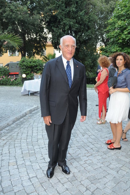 İNAN KIRAÇ