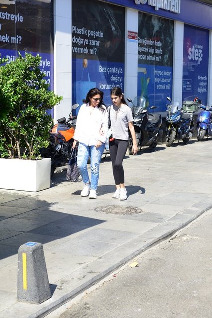 SONGÜL TOPRAK, ALEV ÖZSAN 