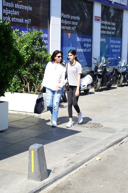 SONGÜL TOPRAK, ALEV ÖZSAN 