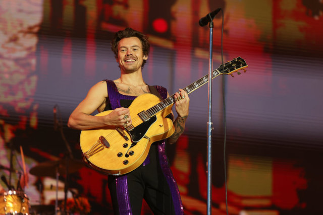 HARRY STYLES
