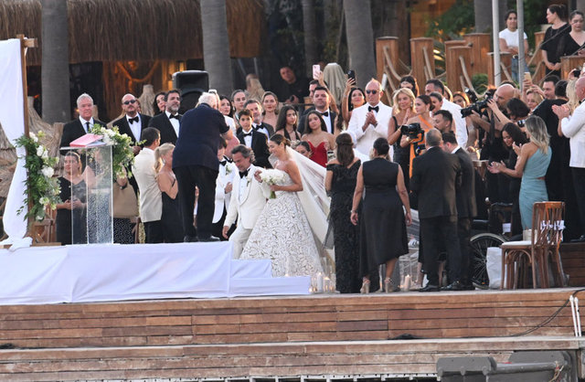 İŞ İNSANI MORİS KOHEN VE PINAR HACIARİFOĞLU BODRUM'DA NİKAH MASASINA OTURDU.