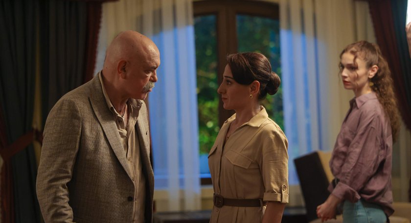 кадр из сериала "Наследник"