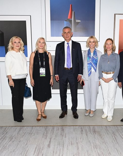DEMET SABANCI, BARBARA CAFERİN, TÜRKİYE FUTBOL FEDERASYONU BAŞKANI İBRAHİM HACIOSMANOĞLU, ZEHRA NEŞE KAVAK