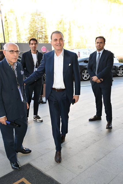AK PARTİ SÖZCÜSÜ ÖMER ÇELİK CONTEMPORARY ISTANBUL'U ZİYARET ETTİ.