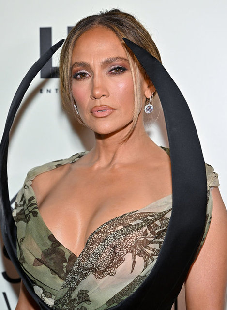 JENNIFER LOPEZ