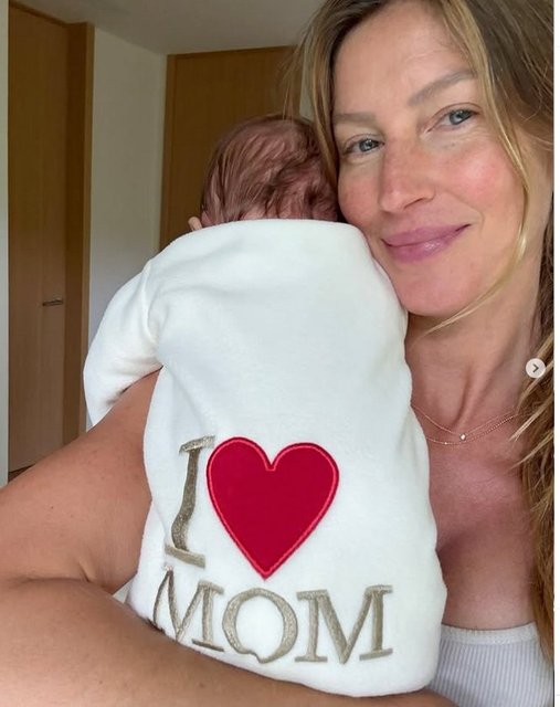 GISELE BUNDCHEN