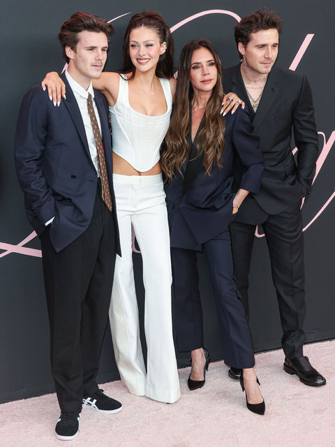 VICTORIA, ROMEO BECKHAM, BROOKLYN BECKHAM-NICOLA PELTZ