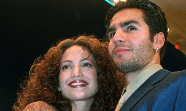 OJANI NOA, JENNIFER LOPEZ