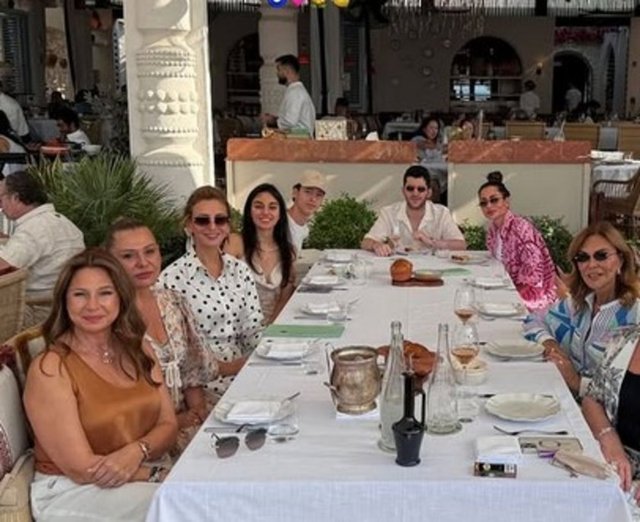 FERYAL GÜLMAN, BEYZA UYANOĞLU, ASLAN KEMAL-MARIAM GÜLMAN
