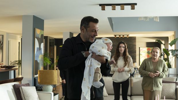 Kızılcık Şerbeti 113. Bölüm Fotoğrafları