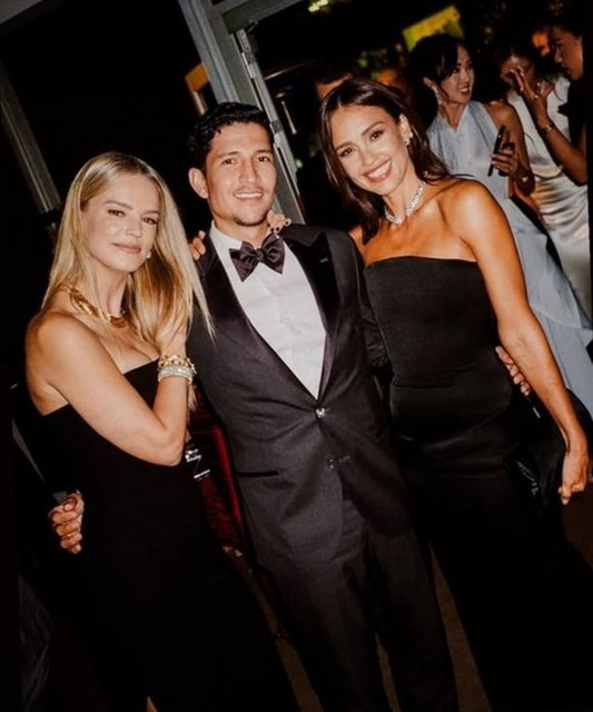 JESSICA ALBA, DANNY RAMIREZ