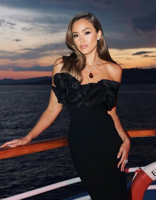 JESSICA ALBA