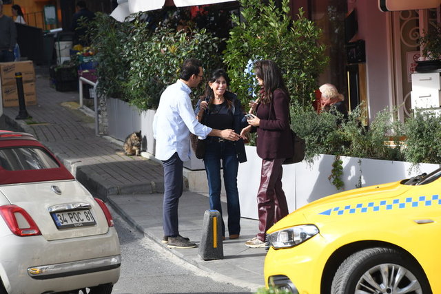 SUZAN SABANCI, ŞELİ ELVAŞVİLİ