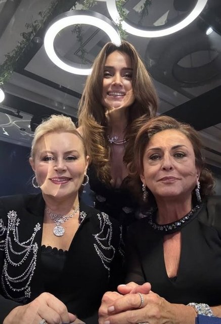 DEMET SABANCI ÇETİNDOĞAN, ASLIHAN KORUYAN SABANCI, SADIKA SABANCI