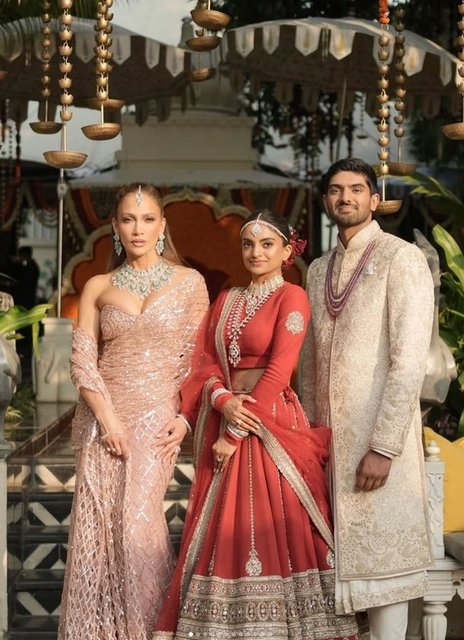 JENNIFER LOPEZ, NETRA MENTANA- VAMSİ GADIRAJU