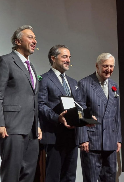 RAHMİ KOÇ, PROF. DR. UFUK AKÇİĞİT