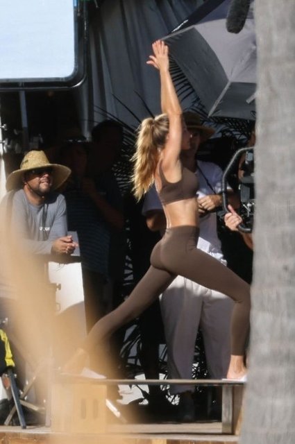 GISELE  BUNDCHEN