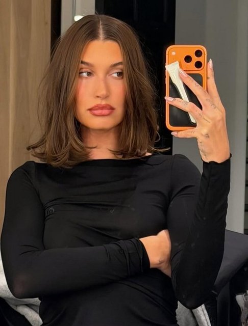 HAILEY BIEBER