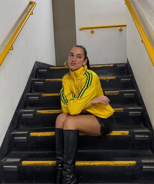 DUA LIPA