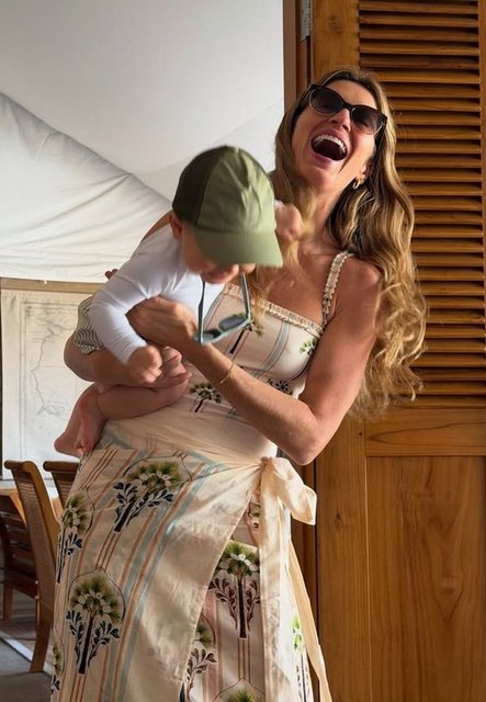 GISELE BUNDCHEN