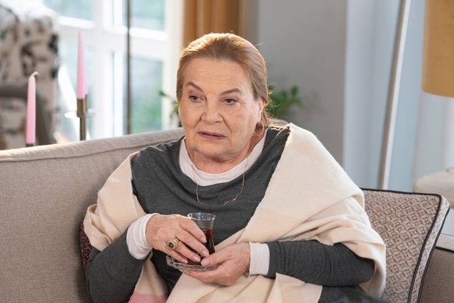 Kızılcık Şerbeti 120. Bölüm Fotoğrafları