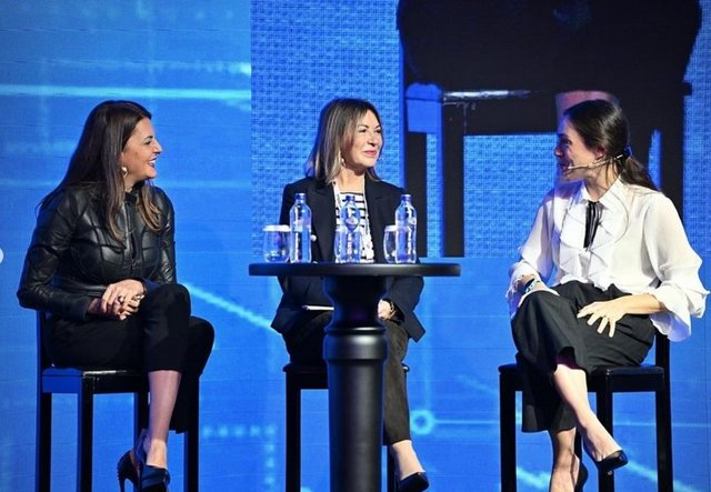ÜMİT BOYNER, MERVE DİZDAR