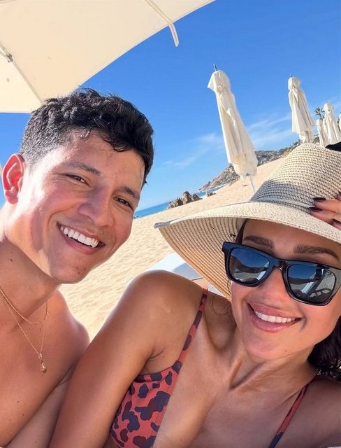 JESSICA ALBA, DANNY RAMIREZ