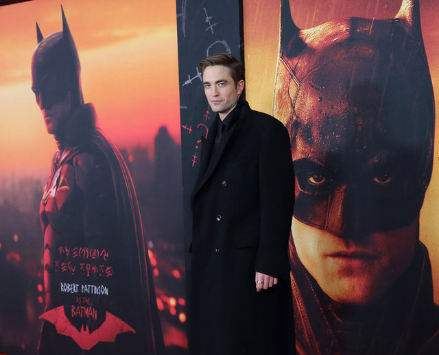 ROBERT PATTINSON 