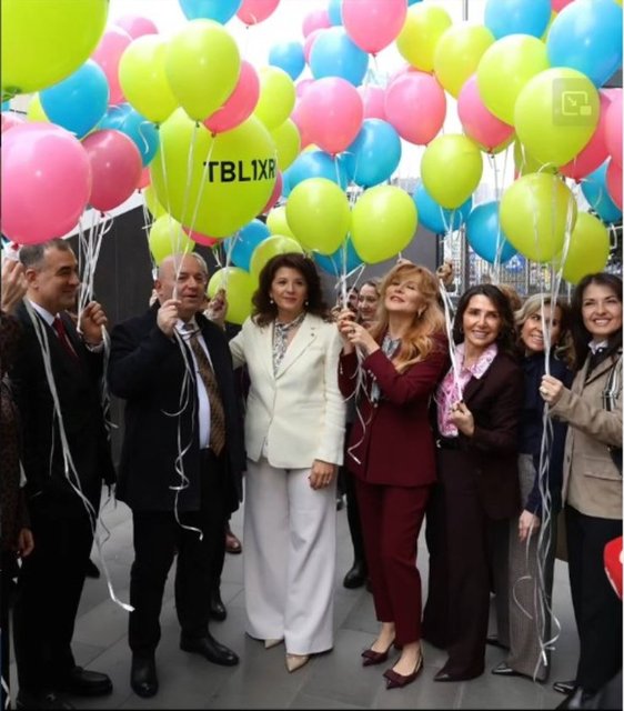 BERRİN ZORLU, DR. AYŞEGÜL ALTINBAŞ