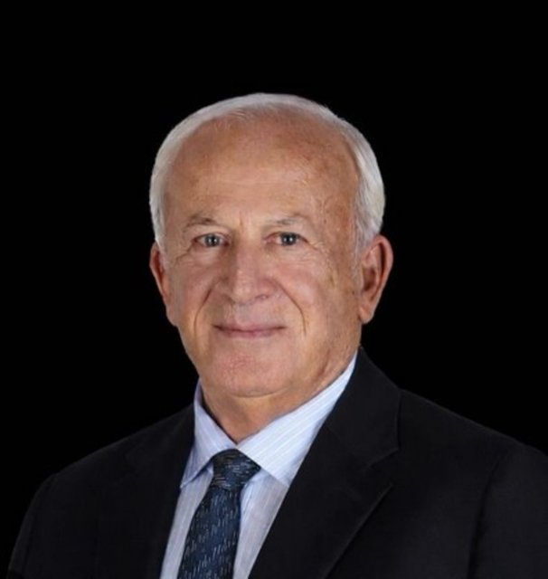 CEZMİ MUTLU