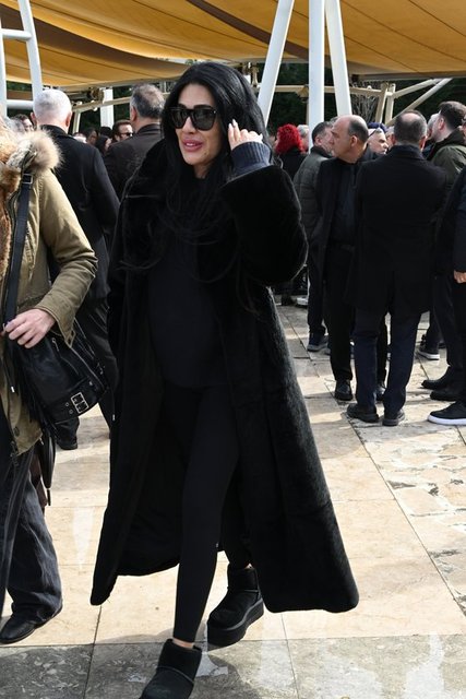 AYŞE SAN