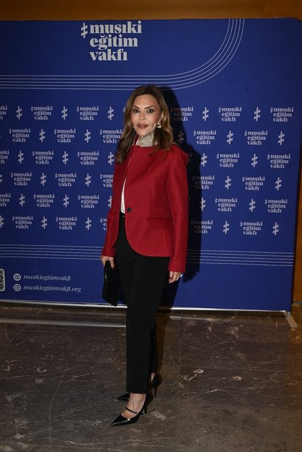 FERYAL GÜLMAN 